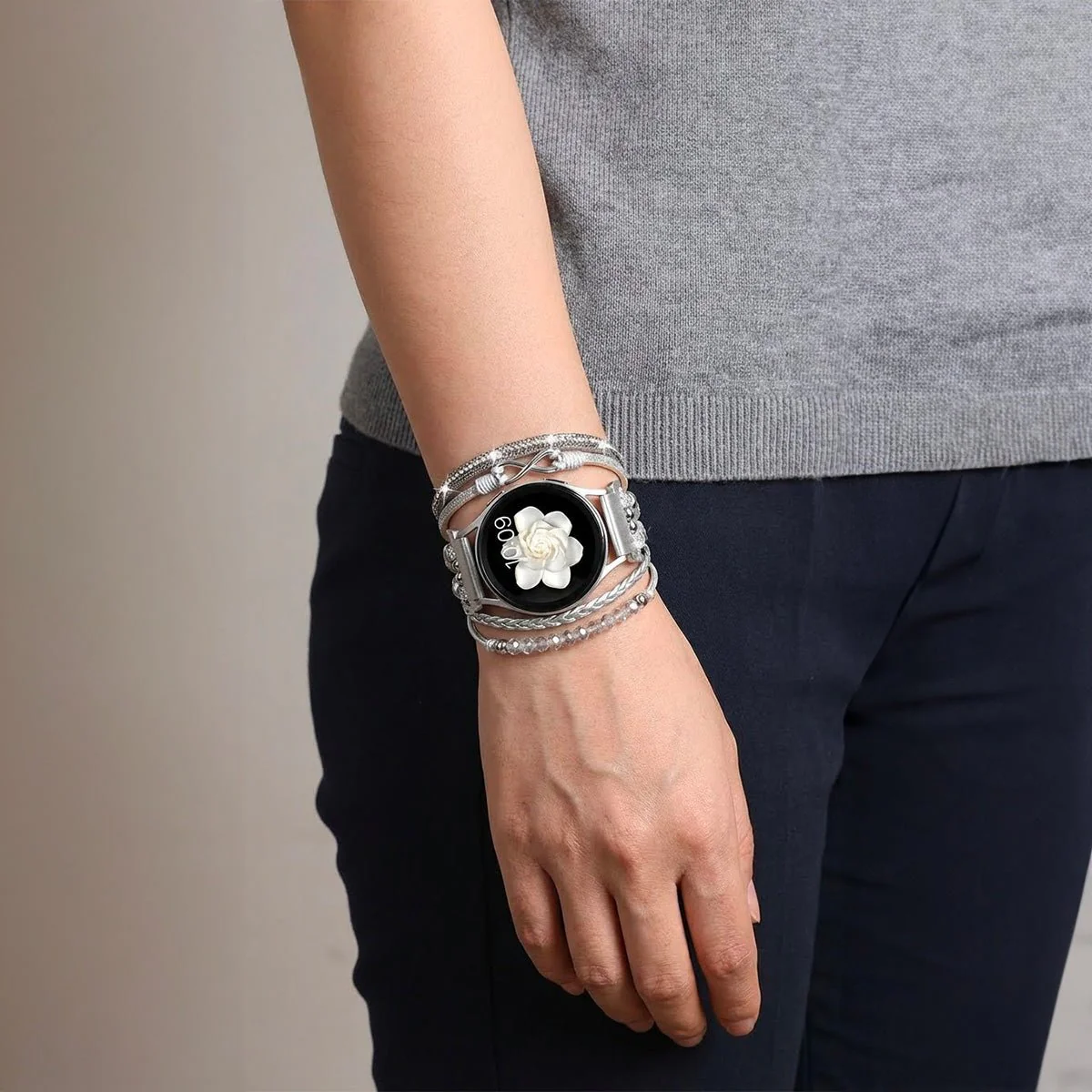 Bracelet montre multi-rangs pour Samsung 20mm, simili vegan, perles et motif infini, style chic et tendance, modèle Astilia – Image 4